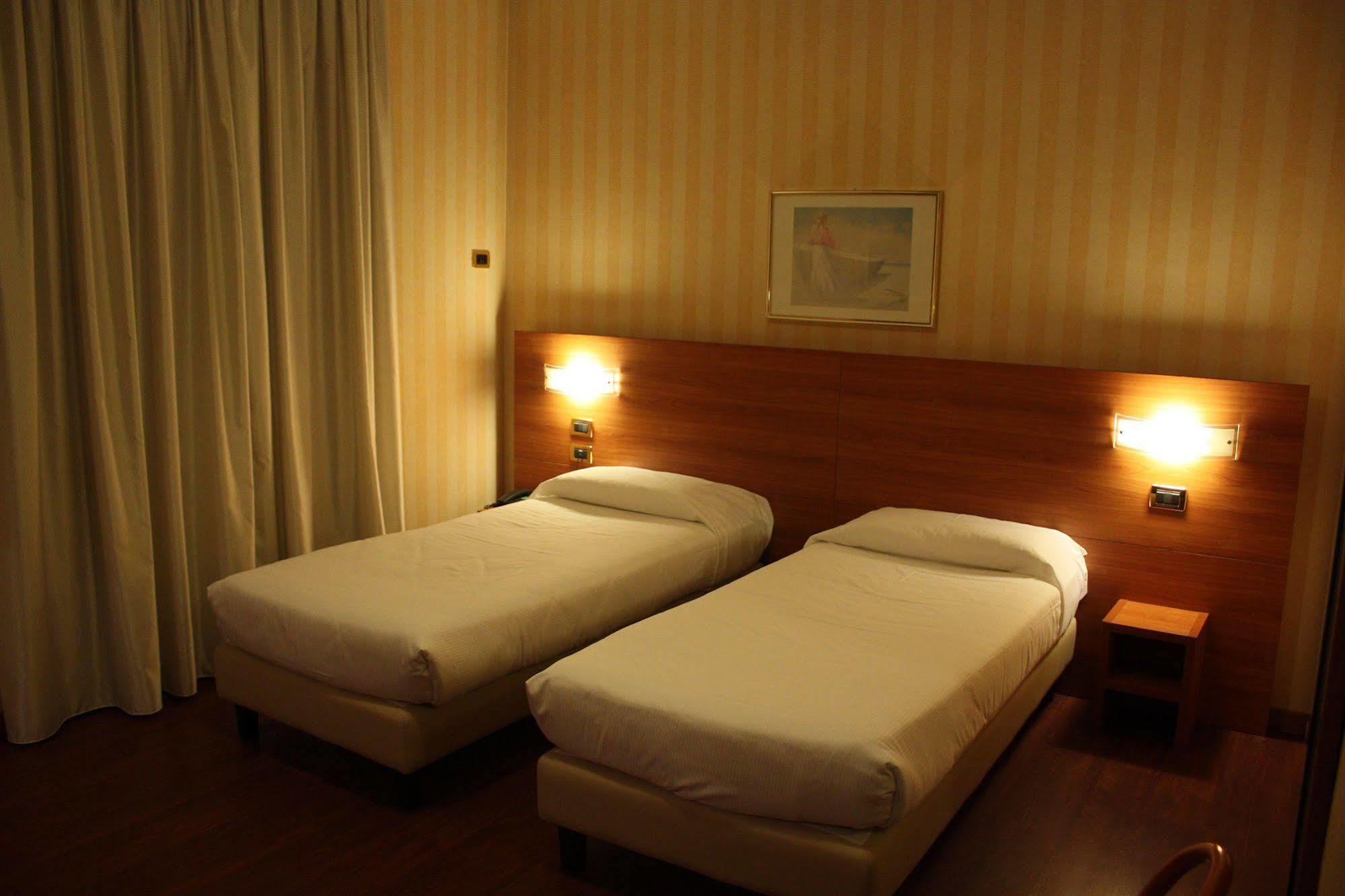 Hotel 2c 3*