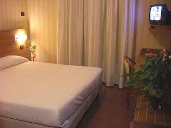2c Hotel 3*